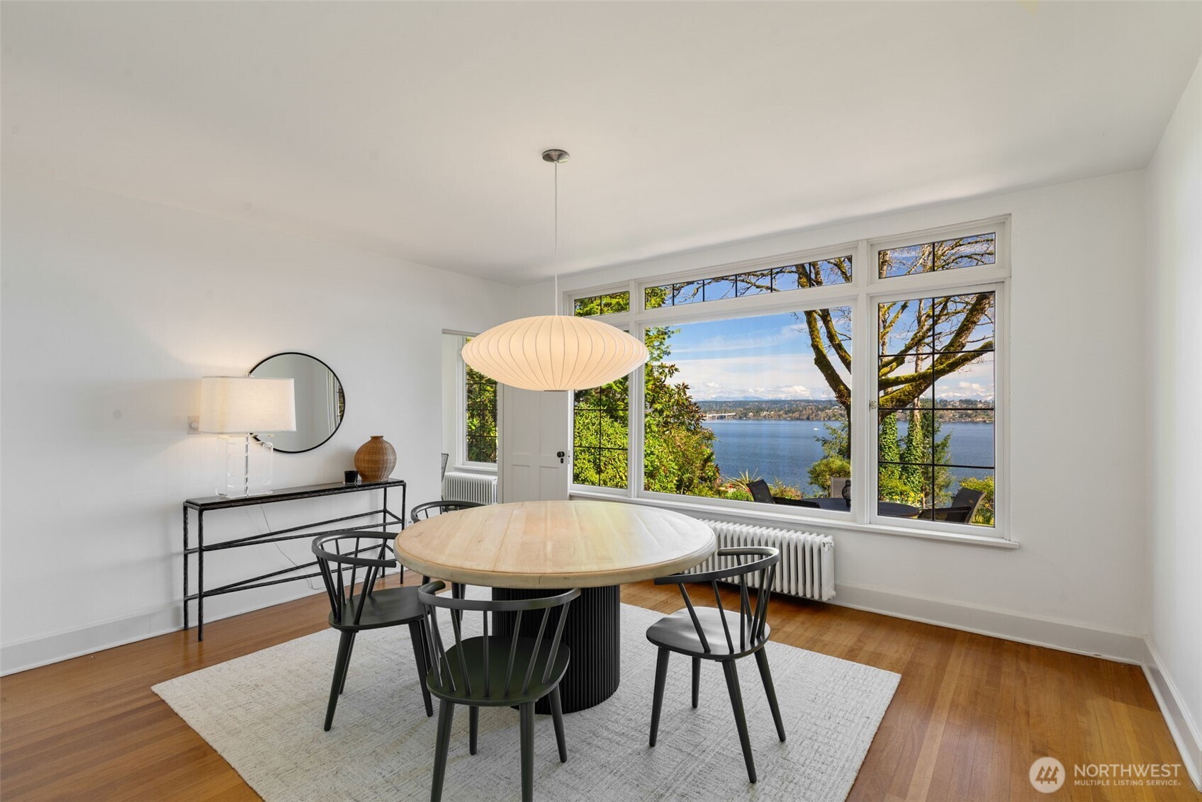 520 36th Avenue E, Seattle, WA 98112-4223