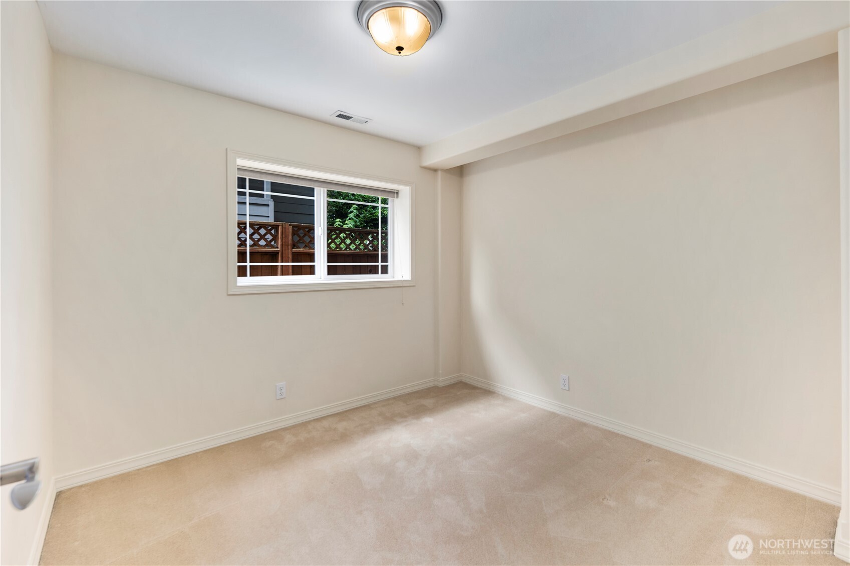 936 N 93rd Street , Seattle, WA 98103