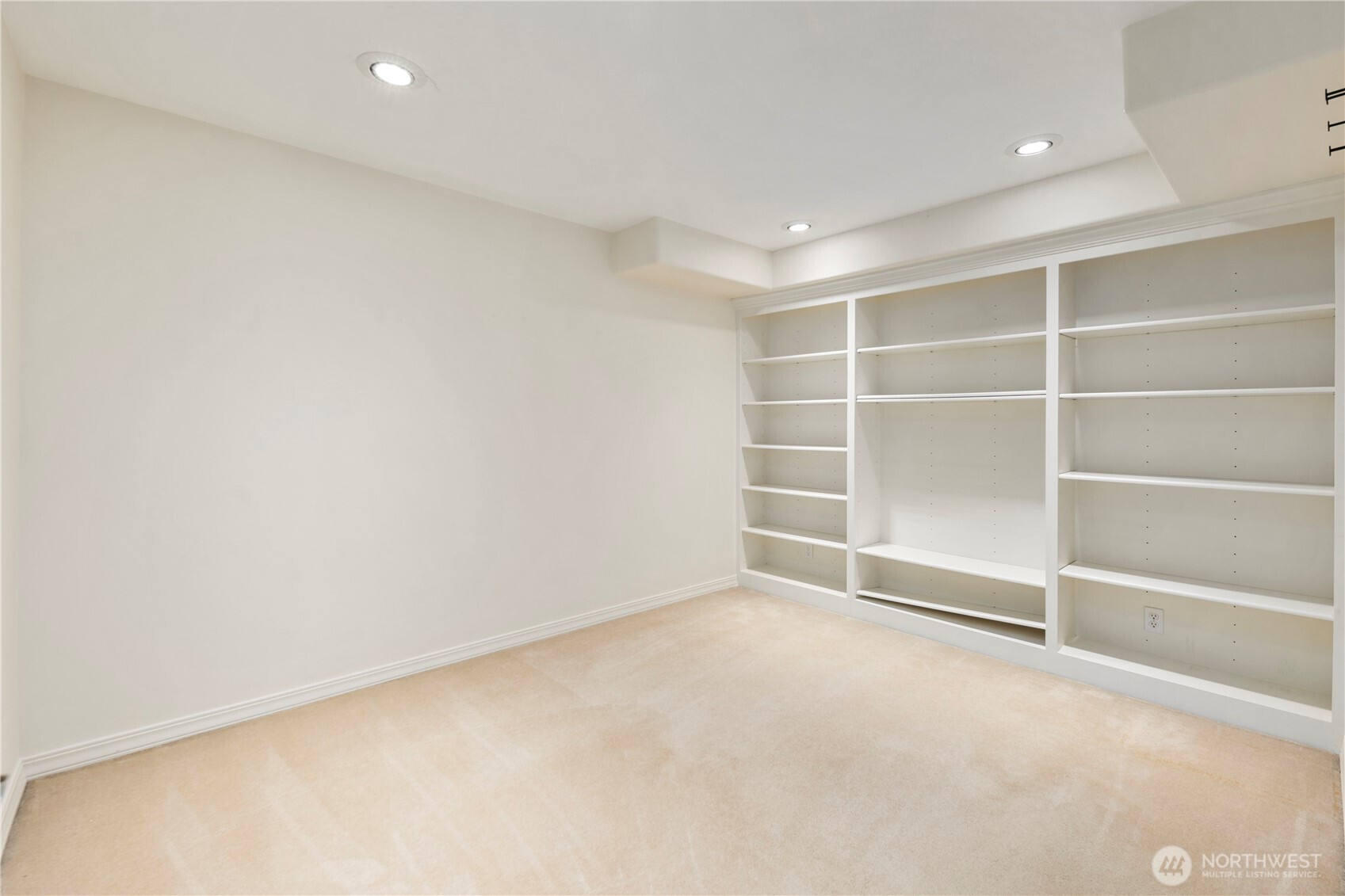 936 N 93rd Street , Seattle, WA 98103