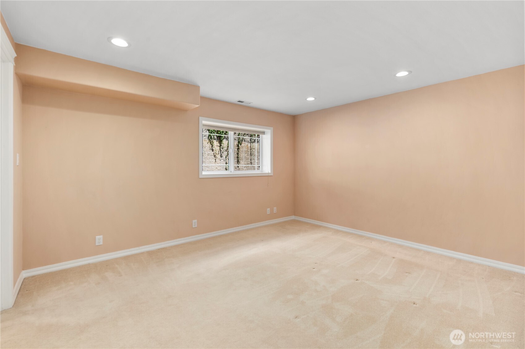 936 N 93rd Street , Seattle, WA 98103