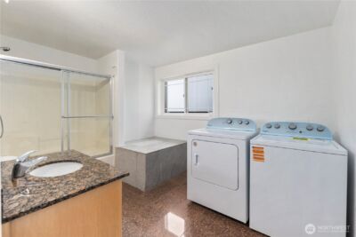 936 N 93rd Street , Seattle, WA 98103 - Photo 37