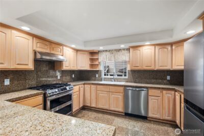 936 N 93rd Street , Seattle, WA 98103 - Photo 9