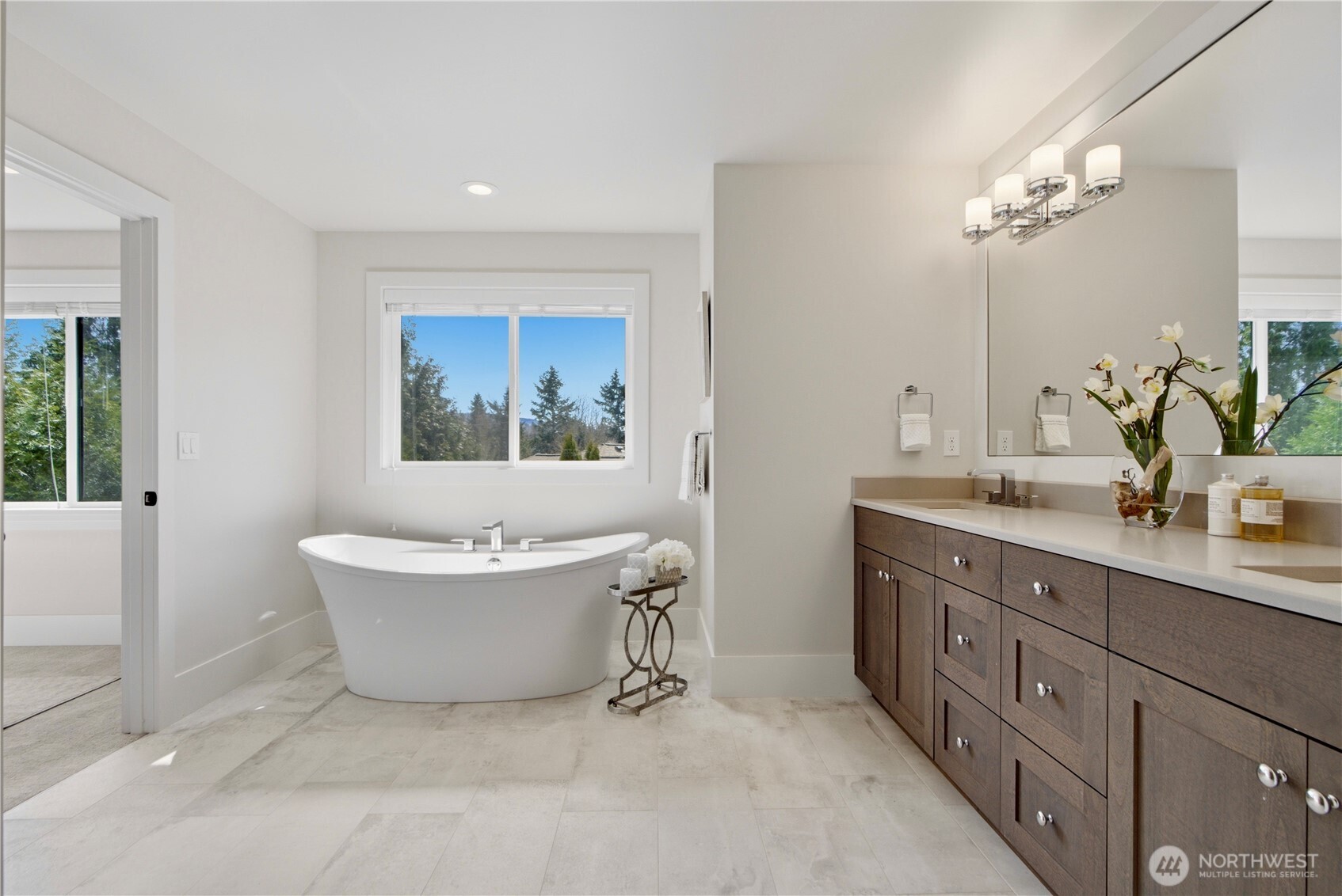 23623 SE 35th Court , Sammamish, WA 98029