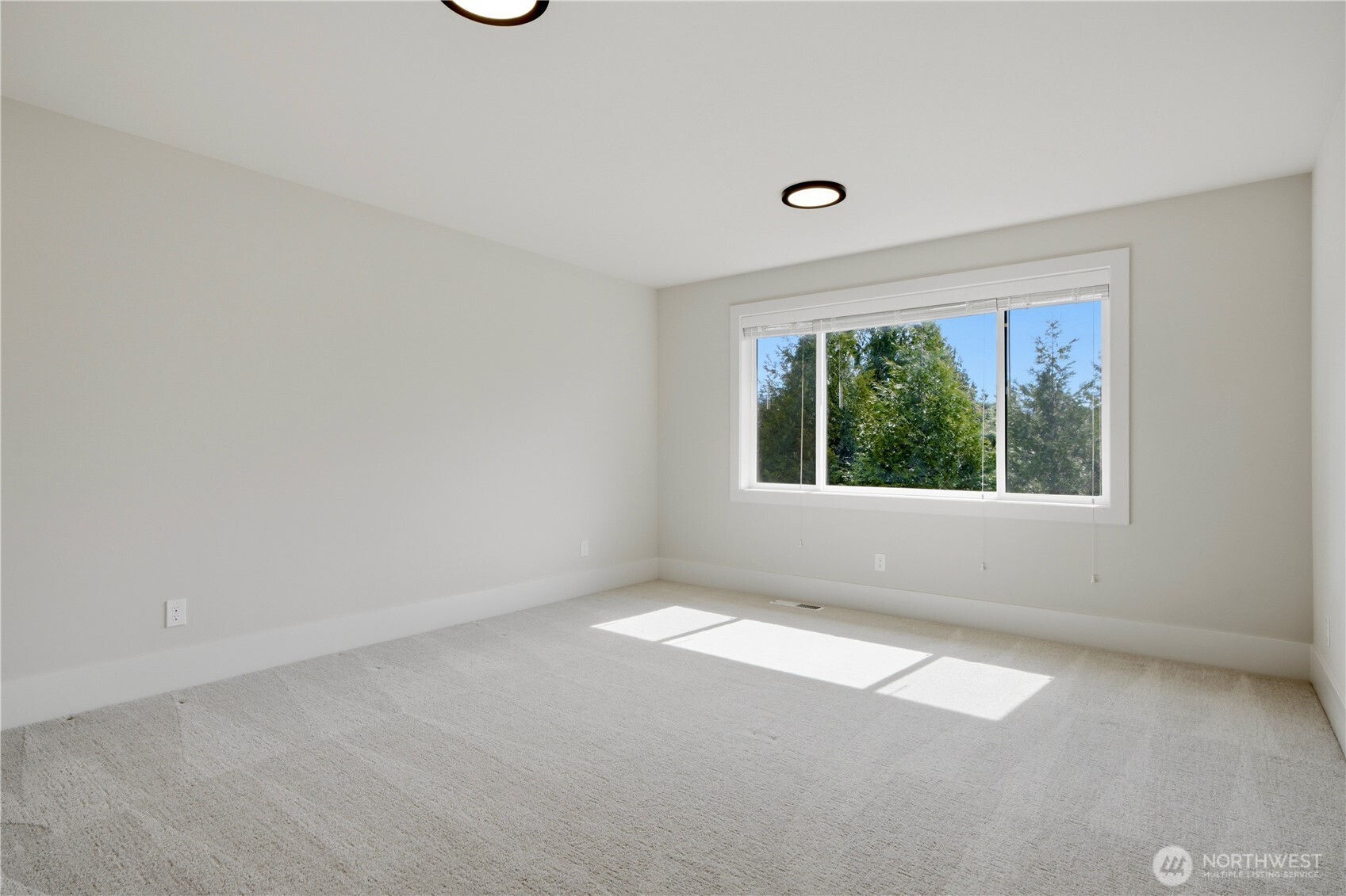 23623 SE 35th Court , Sammamish, WA 98029