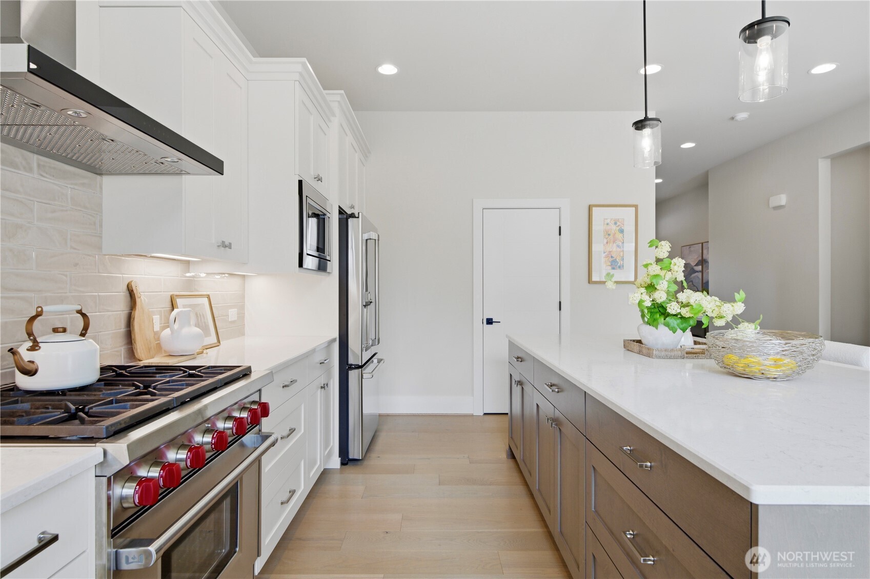 23623 SE 35th Court , Sammamish, WA 98029