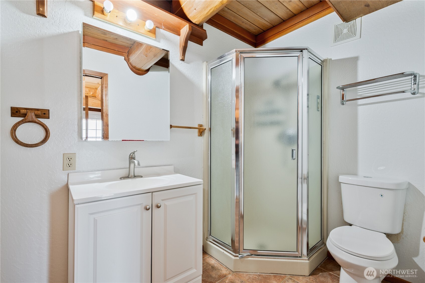 6946 Willow Grove Road , Longview, WA 98632