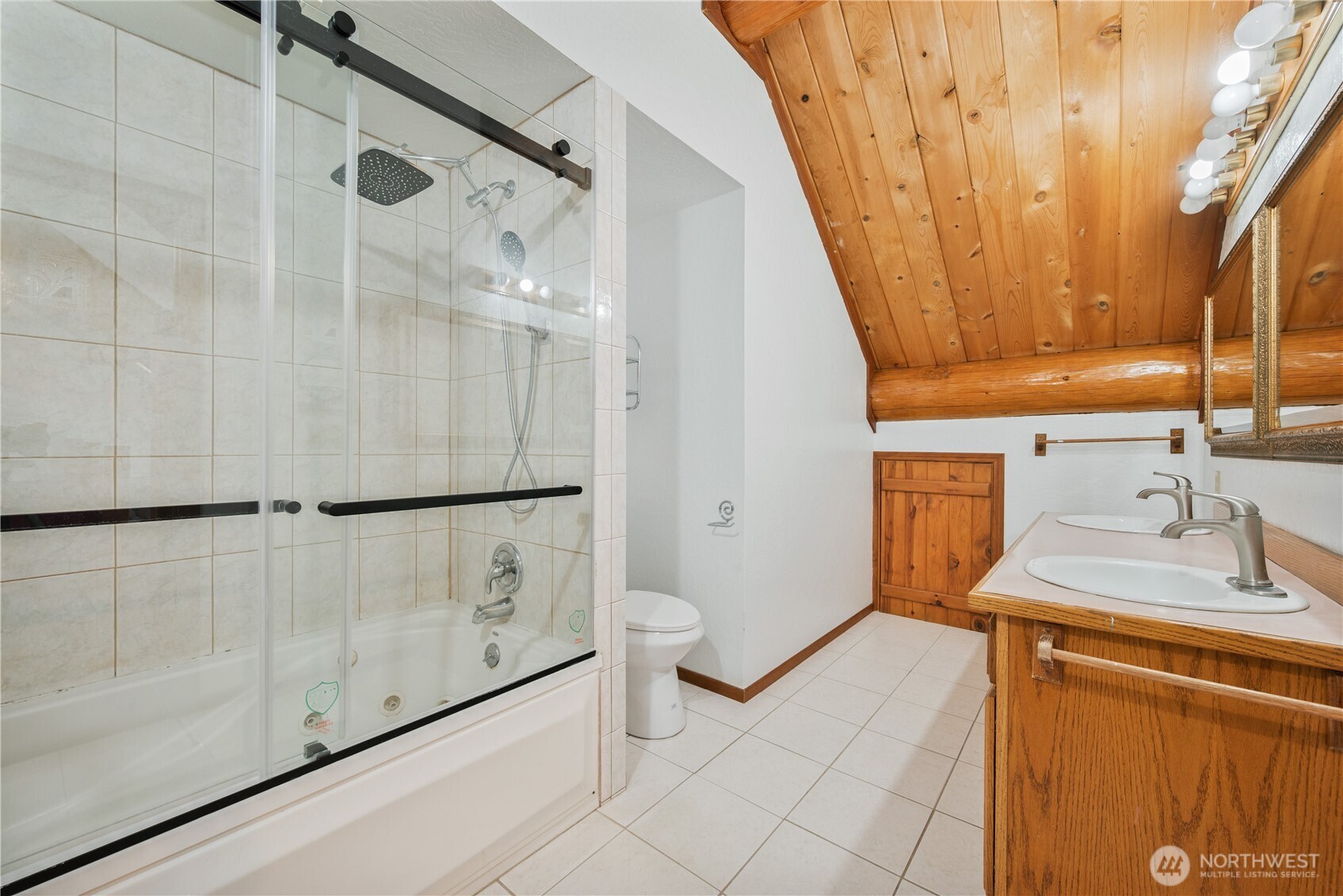 6946 Willow Grove Road , Longview, WA 98632