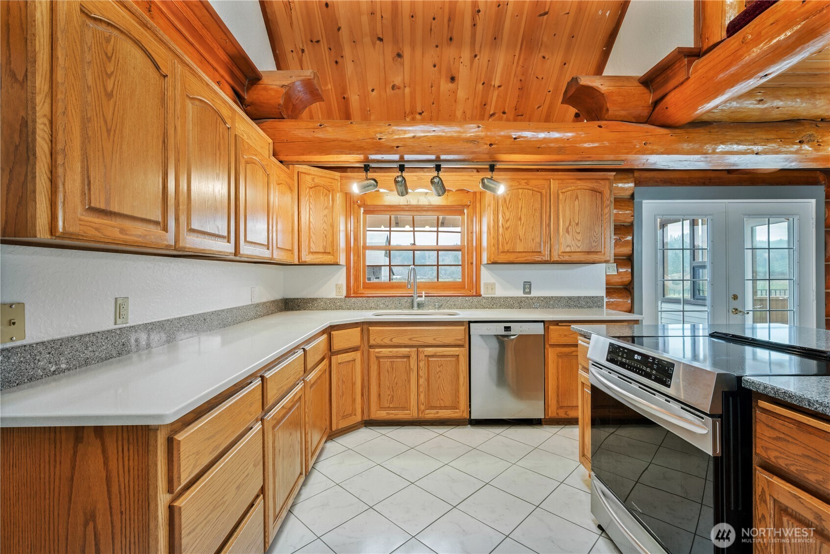 6946 Willow Grove Road , Longview, WA 98632