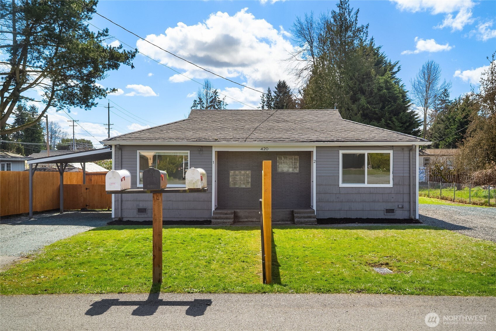 420 107th Place SW #1, Everett, WA 98204-3802