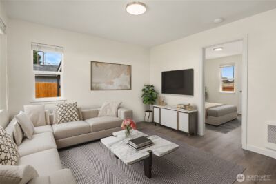 420 107th Place SW #1, Everett, WA 98204-3802 - Photo 2