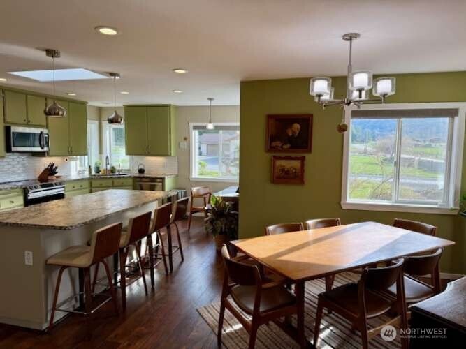 2270 S 7TH Avenue , Sequim, WA 98382