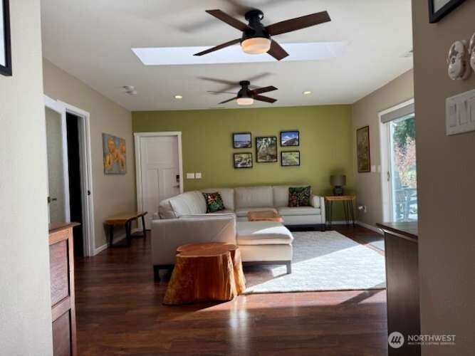 2270 S 7TH Avenue , Sequim, WA 98382