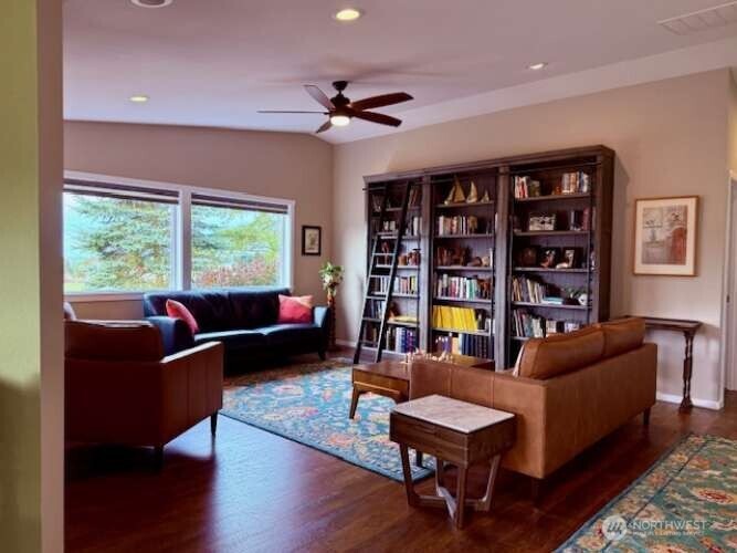 2270 S 7TH Avenue , Sequim, WA 98382