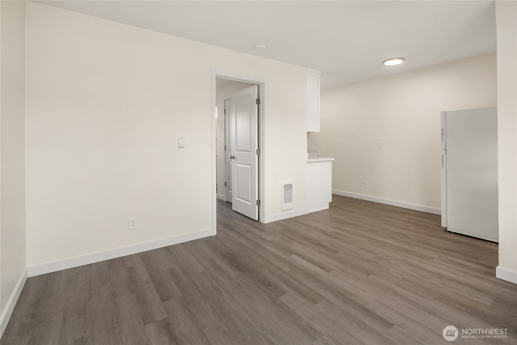 420 107th Place SW #2, Everett, WA 98204-3802