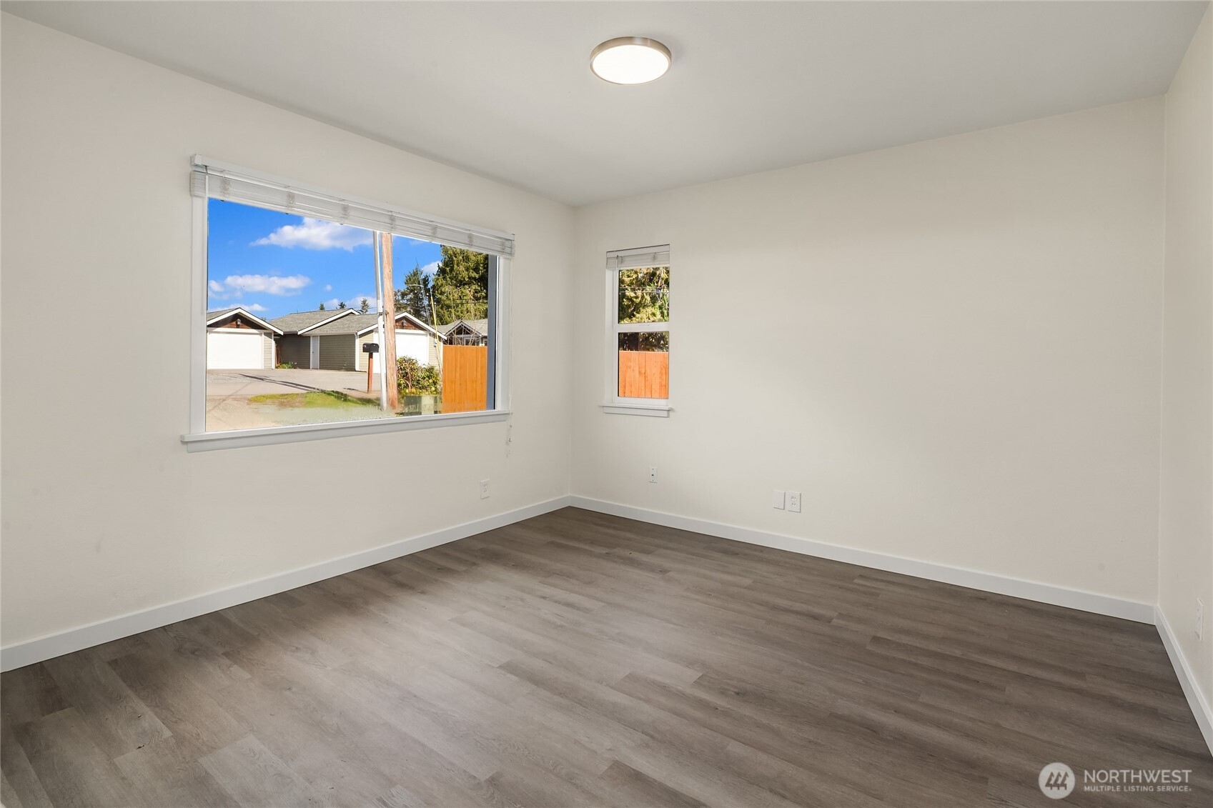 420 107th Place SW #2, Everett, WA 98204-3802