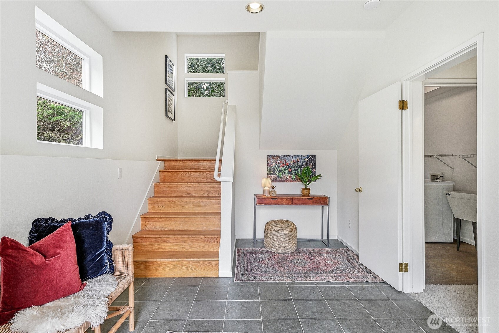 5208 S Willow Street , Seattle, WA 98118