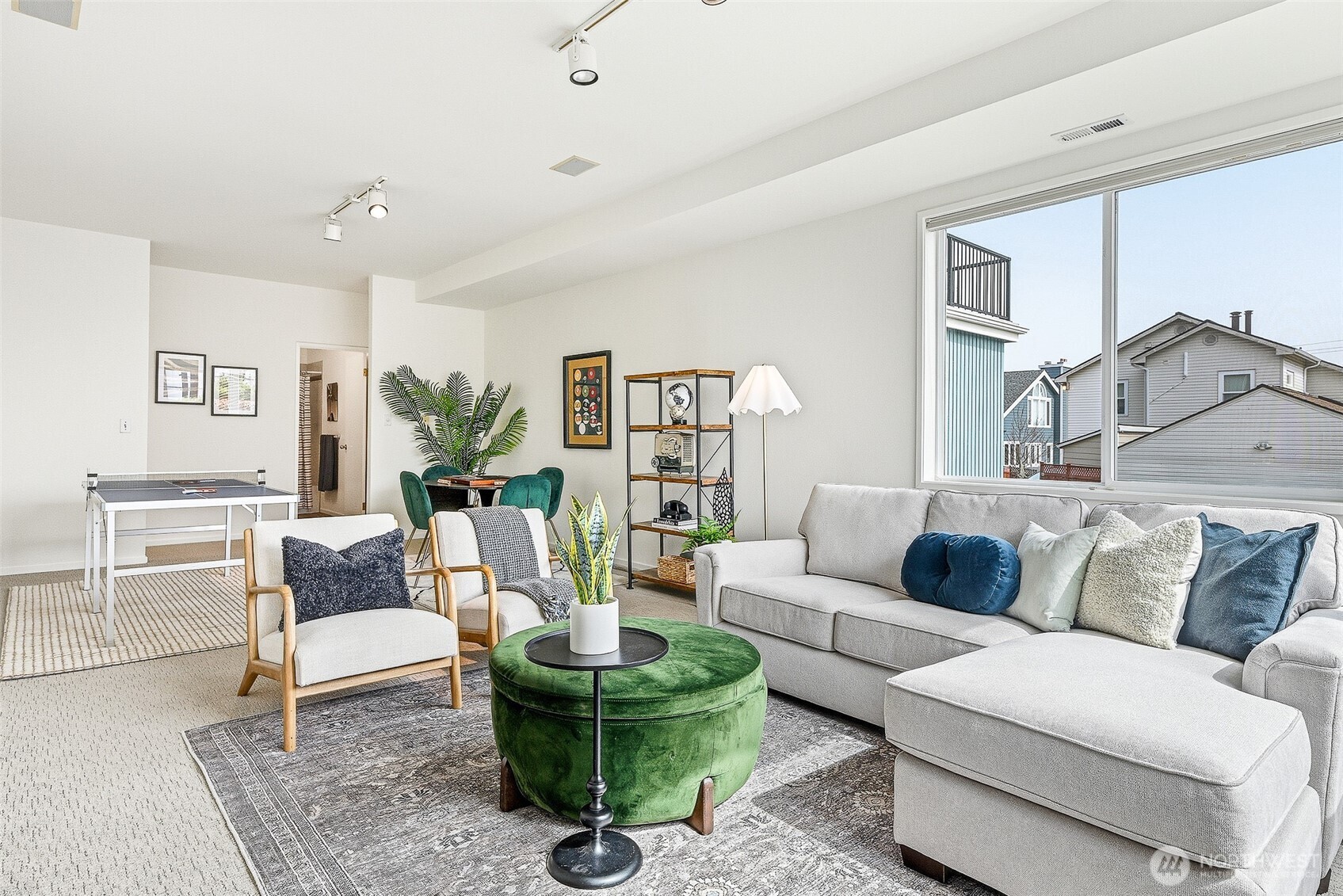 5208 S Willow Street , Seattle, WA 98118