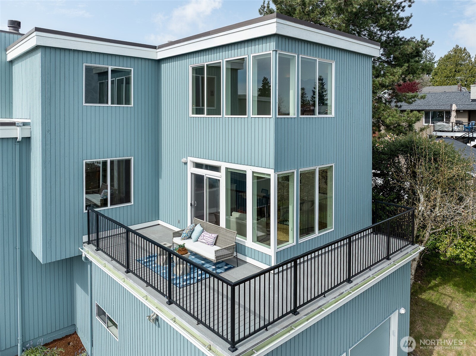 5208 S Willow Street , Seattle, WA 98118