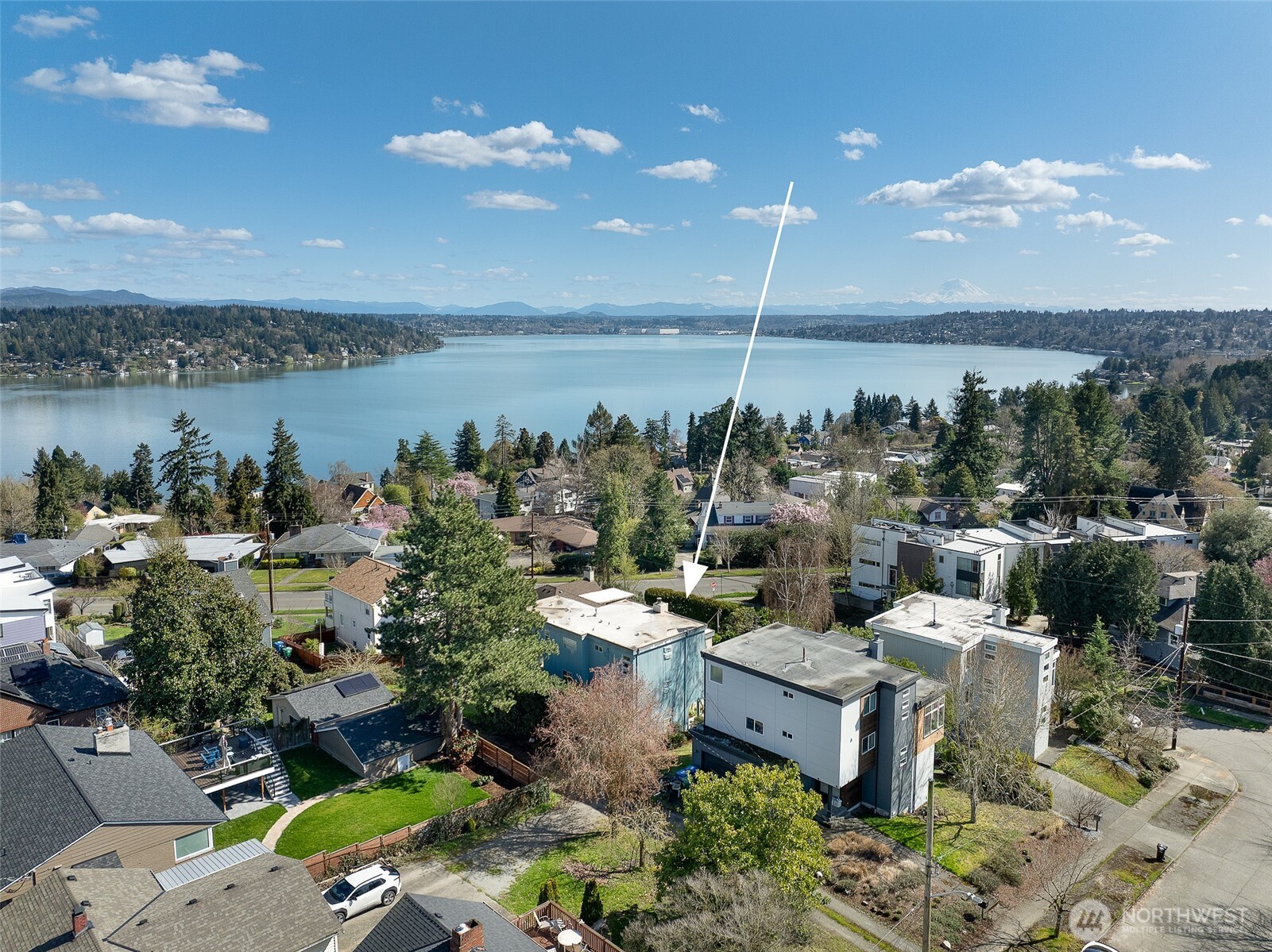 5208 S Willow Street , Seattle, WA 98118