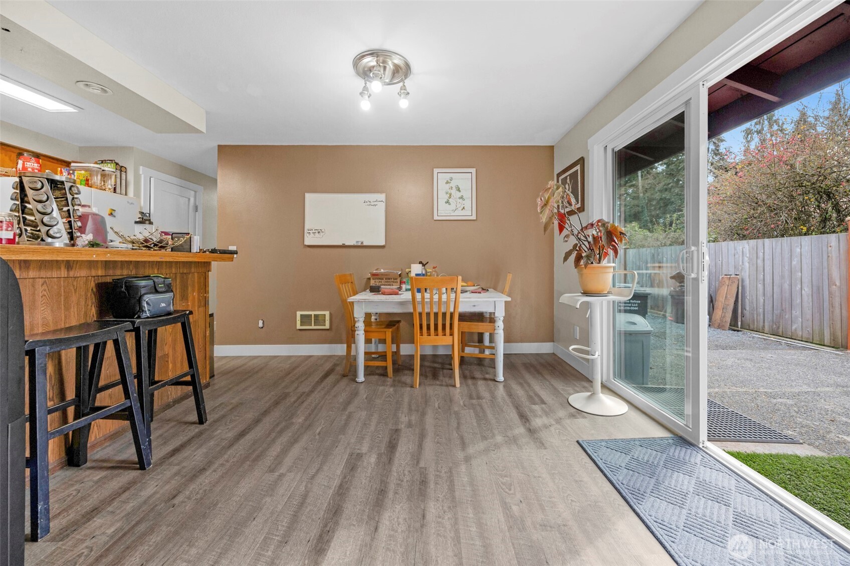 212 Madison Street , Everett, WA 98203-4931