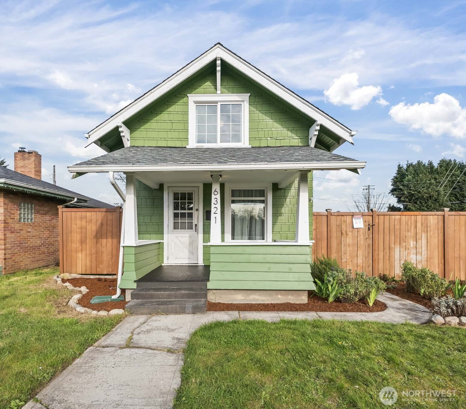 6321 S Park Avenue , Tacoma, WA 98408