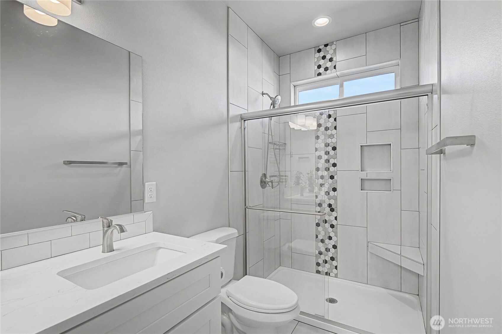 907 NE 5th Avenue , Ephrata, WA 98823