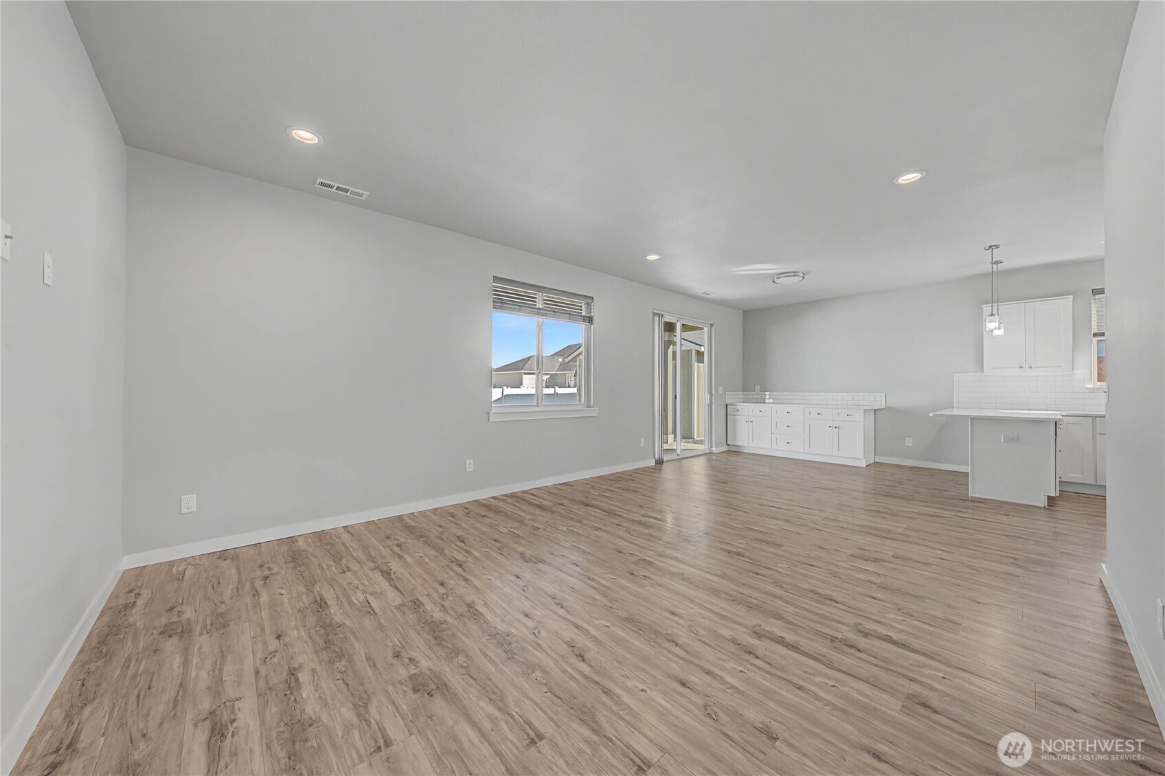 907 NE 5th Avenue , Ephrata, WA 98823