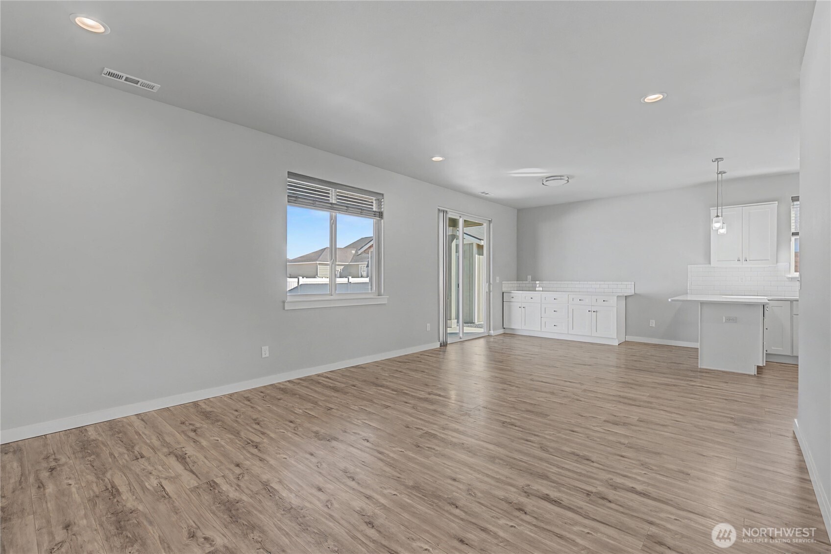 907 NE 5th Avenue , Ephrata, WA 98823