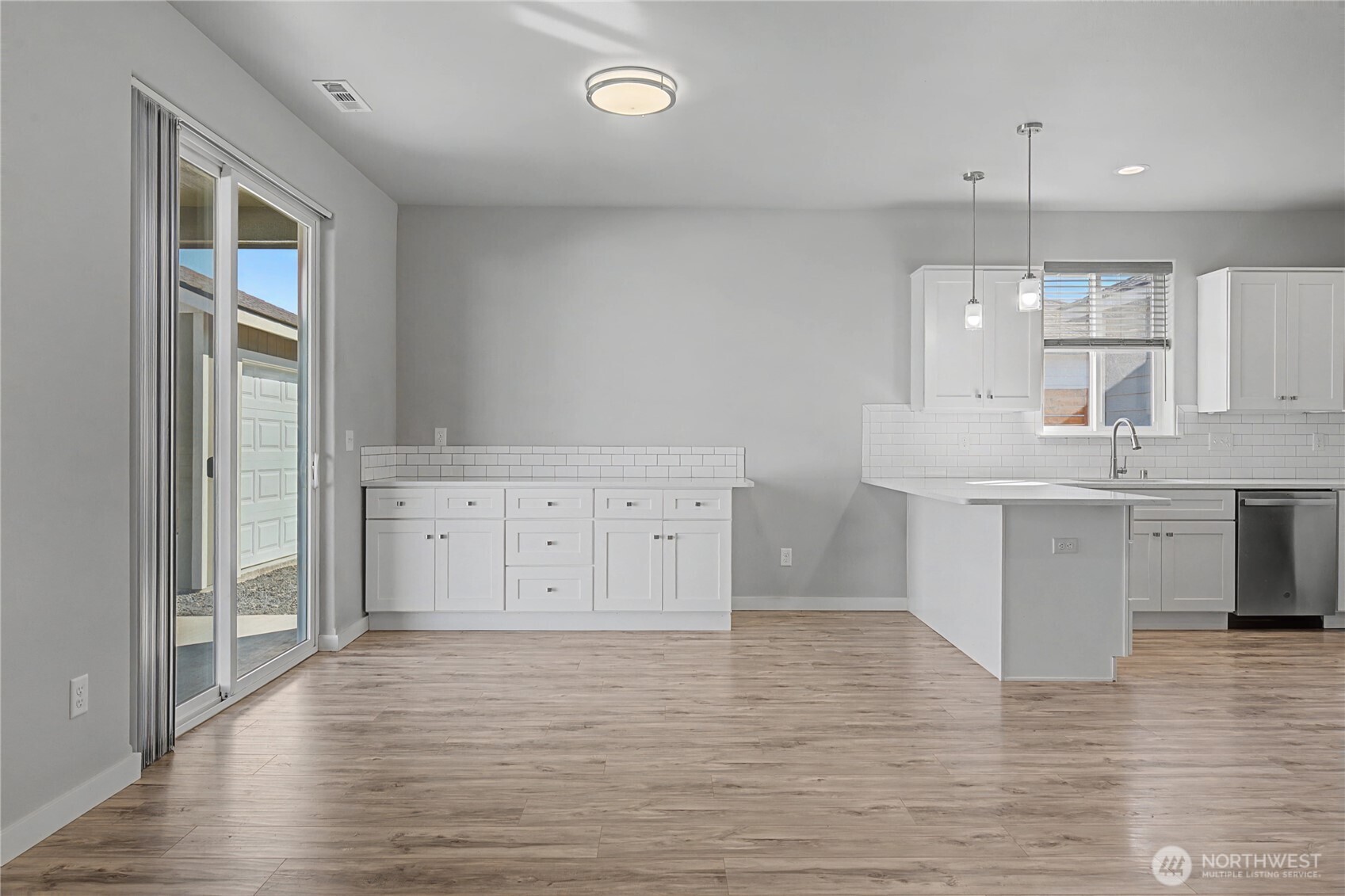 907 NE 5th Avenue , Ephrata, WA 98823