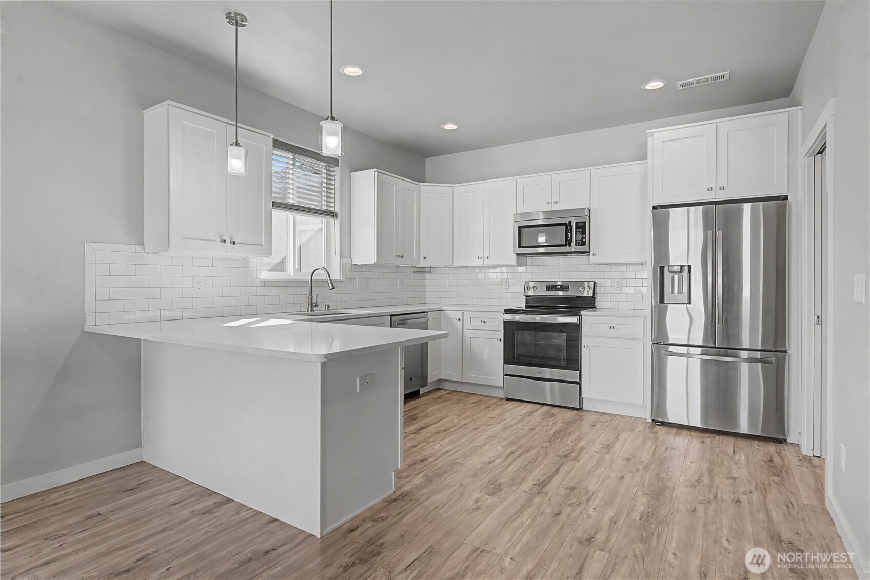 907 NE 5th Avenue , Ephrata, WA 98823