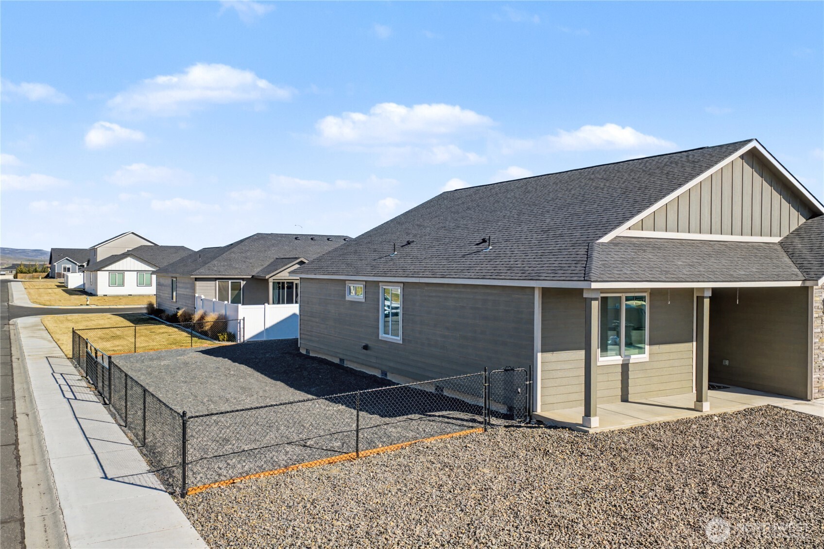 907 NE 5th Avenue , Ephrata, WA 98823