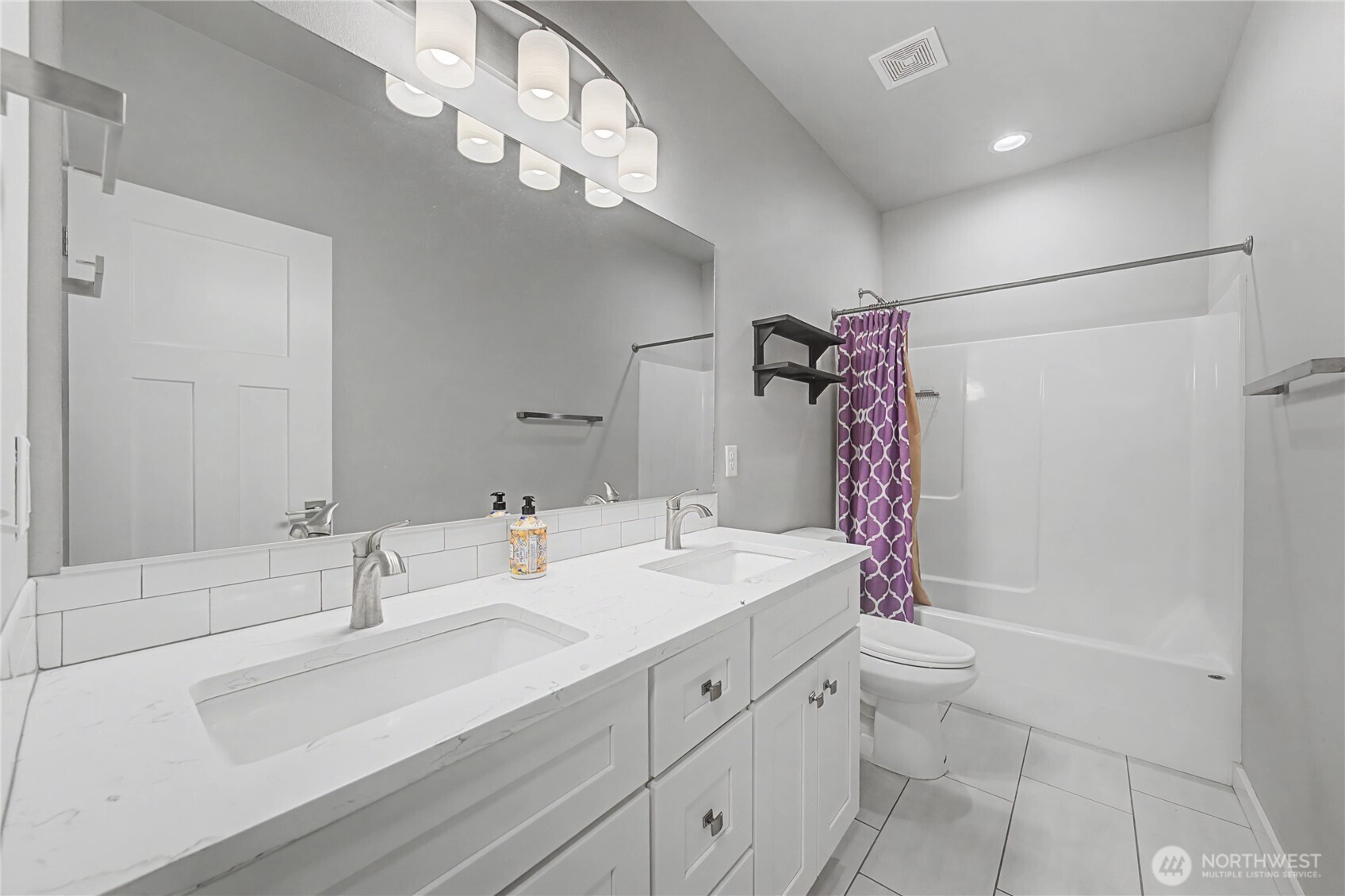 907 NE 5th Avenue , Ephrata, WA 98823