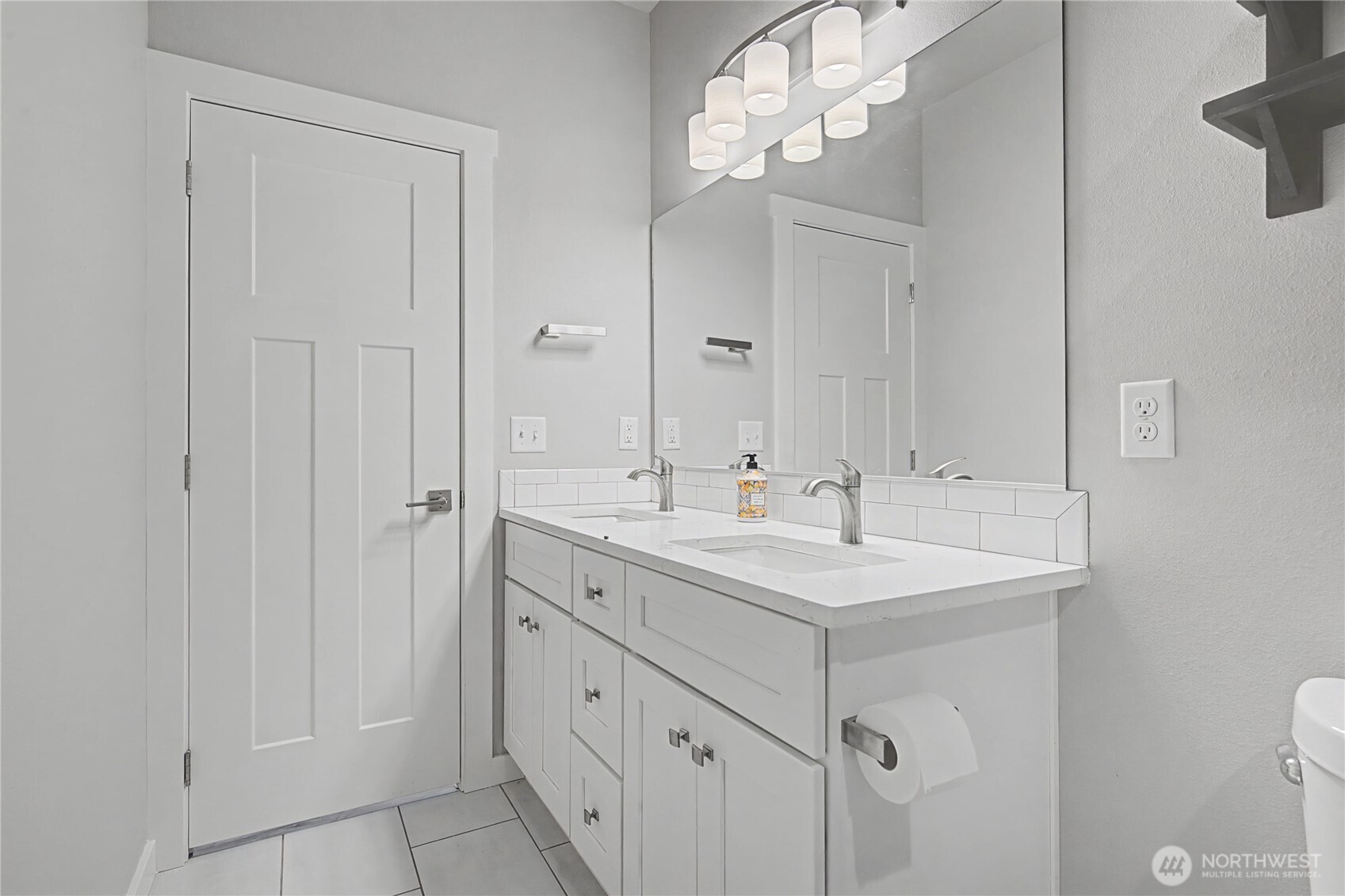 907 NE 5th Avenue , Ephrata, WA 98823