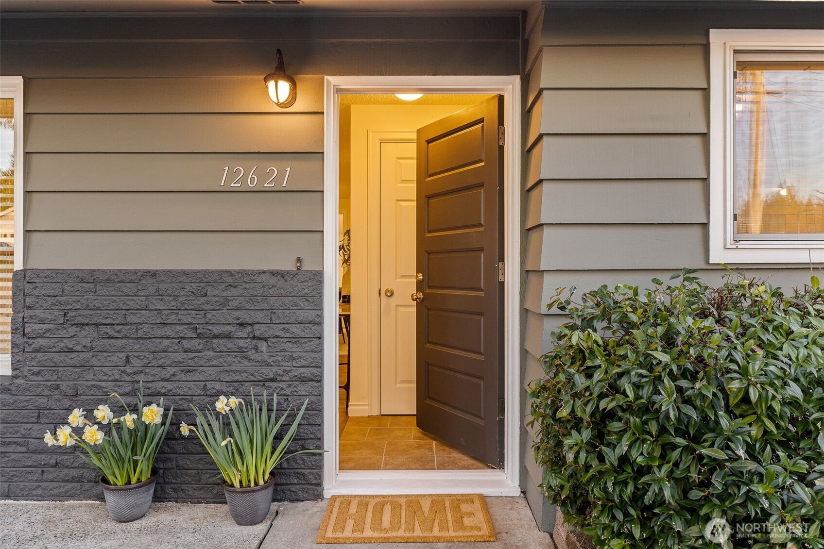 12621 156th Avenue SE, Renton, WA 98059-6314