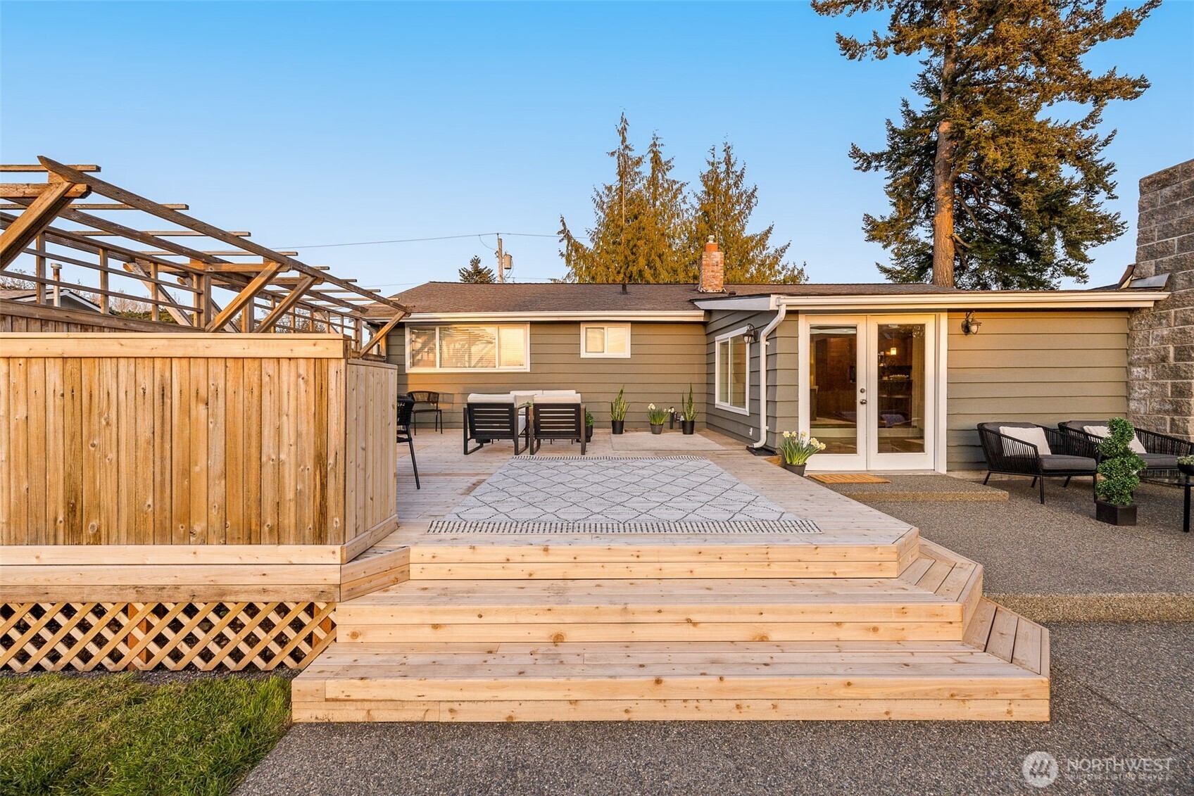 12621 156th Avenue SE, Renton, WA 98059-6314