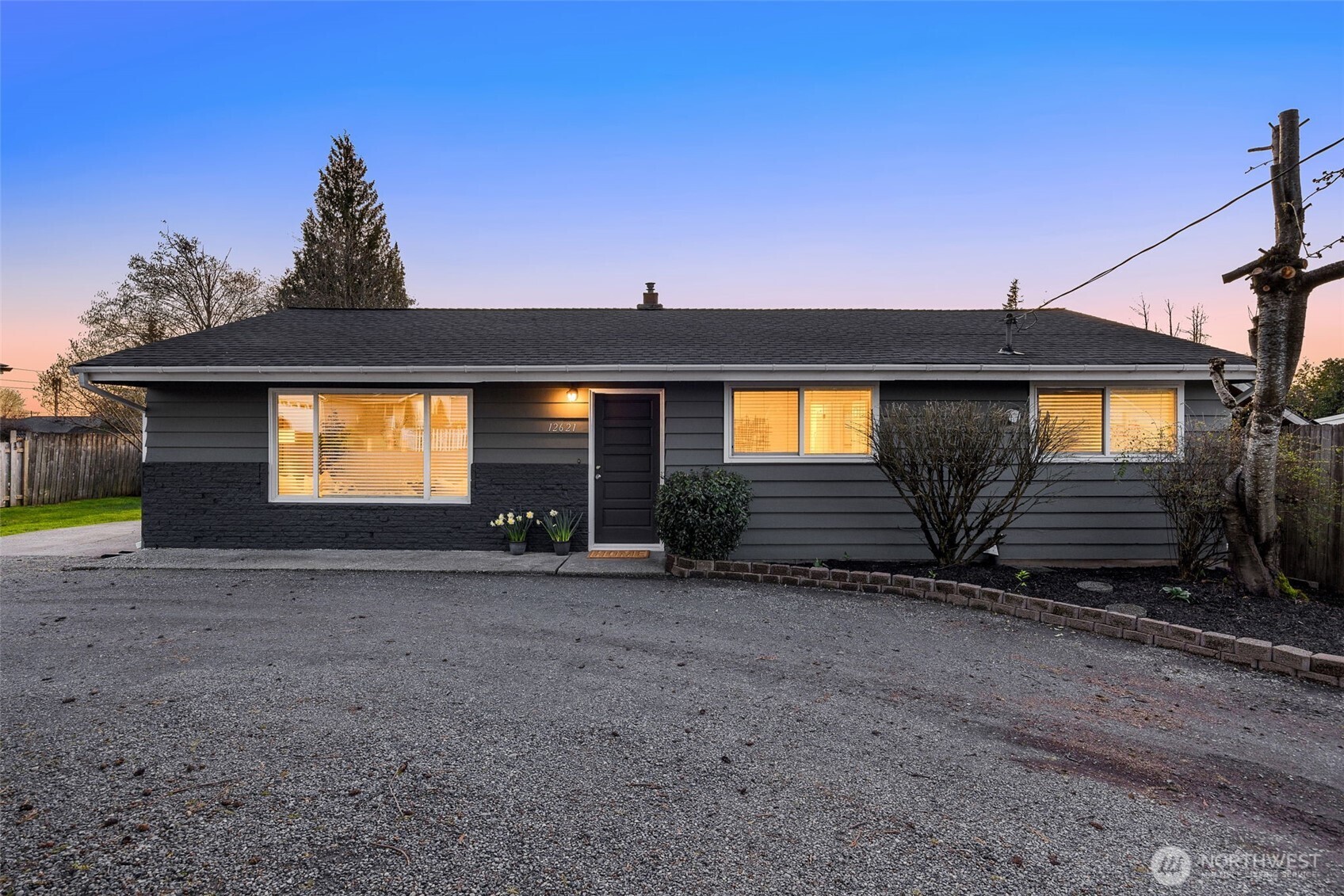 12621 156th Avenue SE, Renton, WA 98059-6314