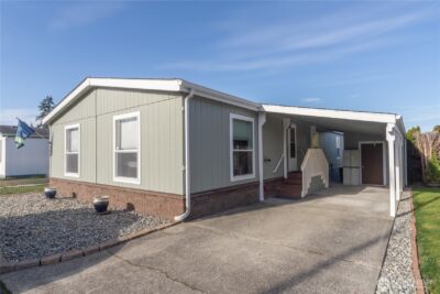 620 NE Saturn Lane , Bremerton, WA 98311