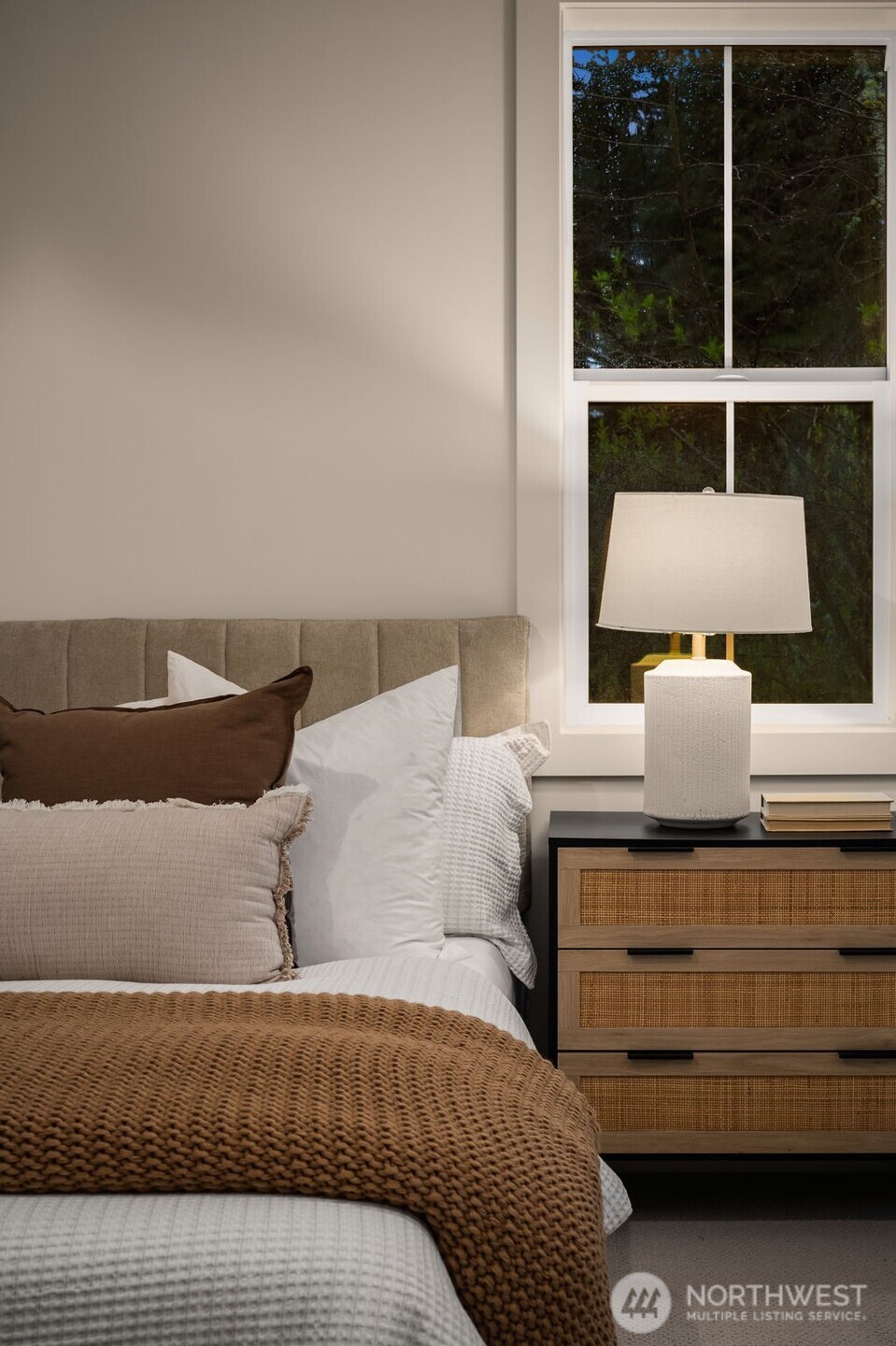 10612 NE 54th Lane , Kirkland, WA 98033