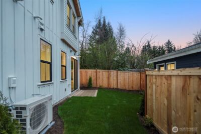 10612 NE 54th Lane , Kirkland, WA 98033 - Photo 30