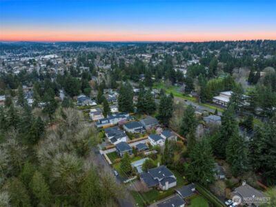 10612 NE 54th Lane , Kirkland, WA 98033 - Photo 32