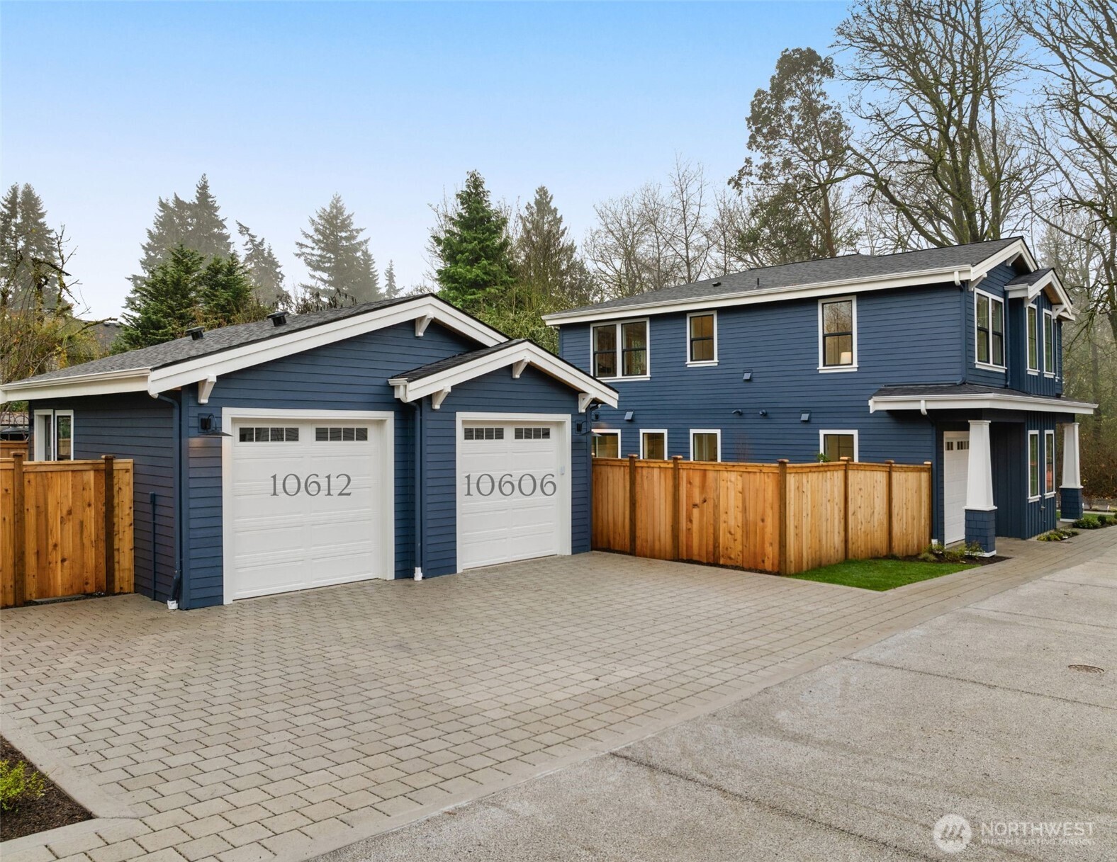10612 NE 54th Lane , Kirkland, WA 98033