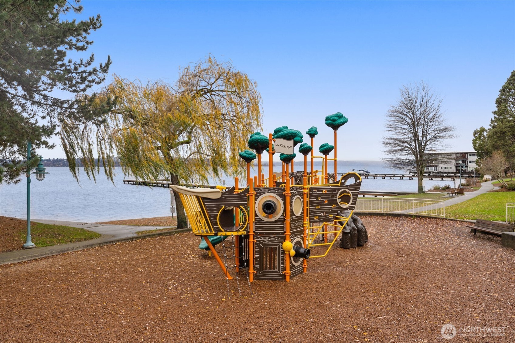 10612 NE 54th Lane , Kirkland, WA 98033