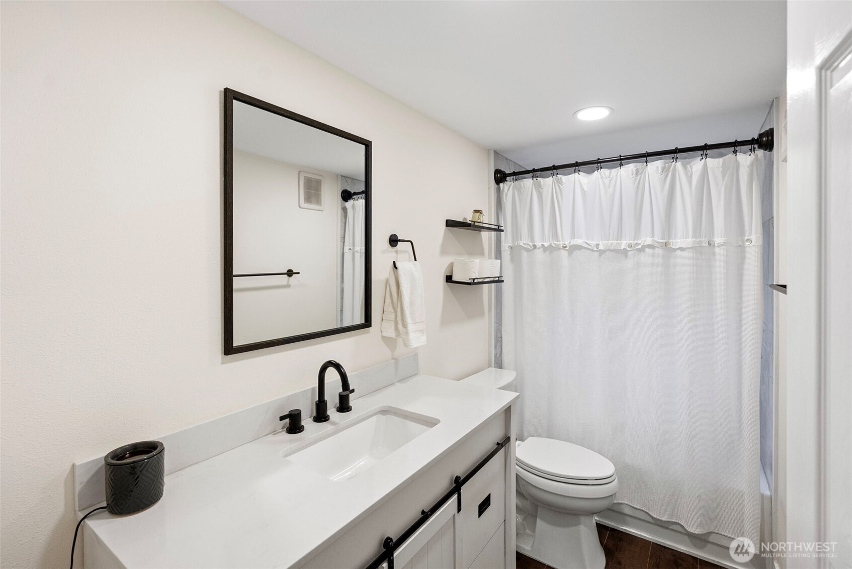 721 E McMickin Road , Shelton, WA 98584