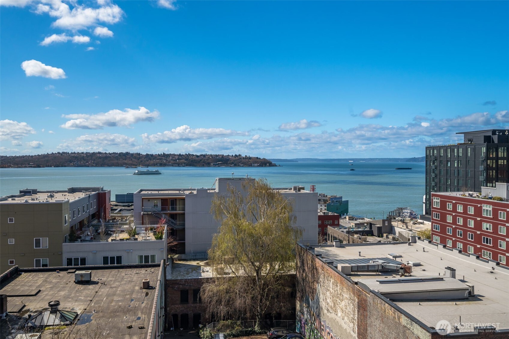 2414 1st Avenue #413, Seattle, WA 98121-1306