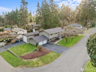 7455 NE 120TH Street , Kirkland, WA 98034 - Photo 2
