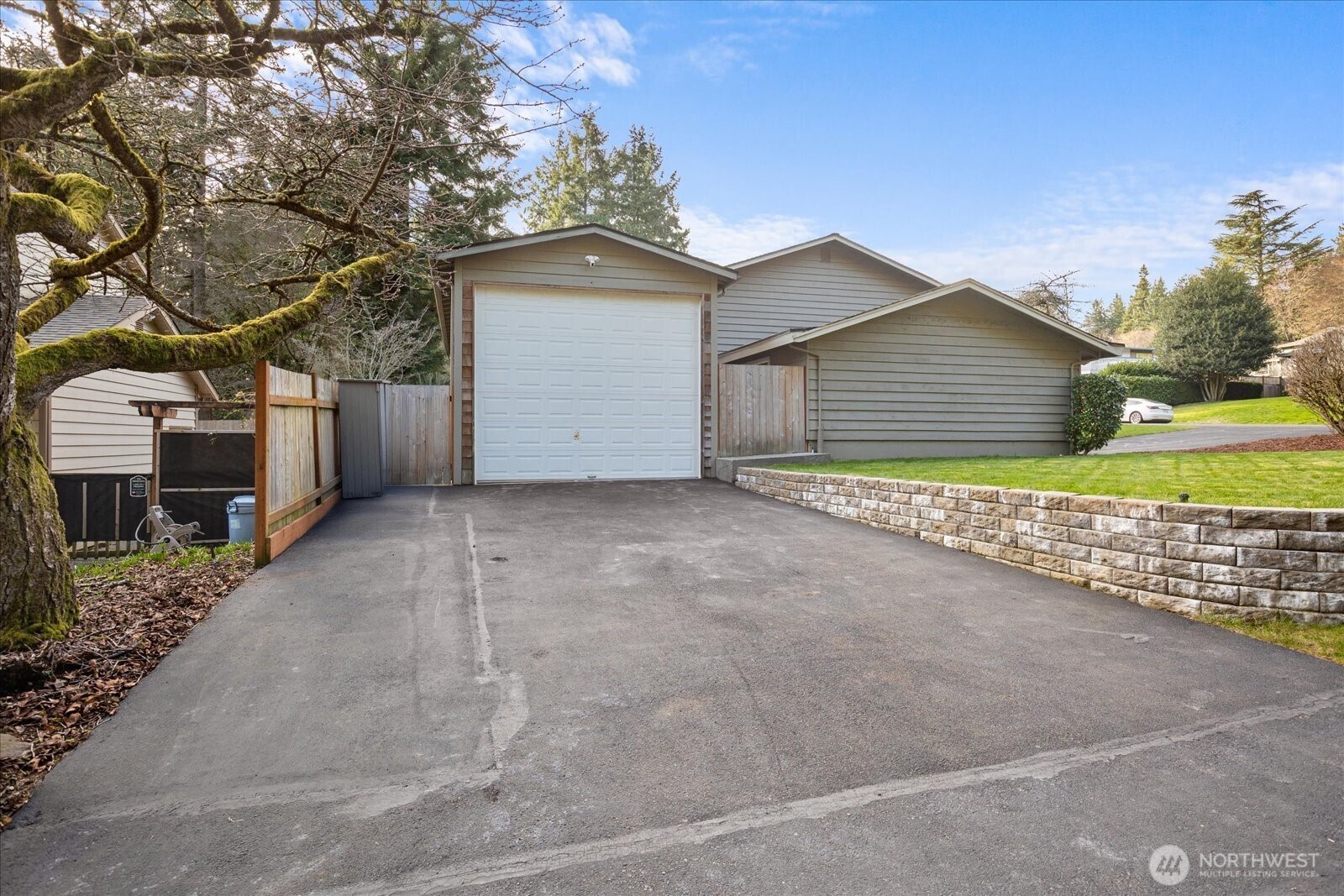 7455 NE 120TH Street , Kirkland, WA 98034
