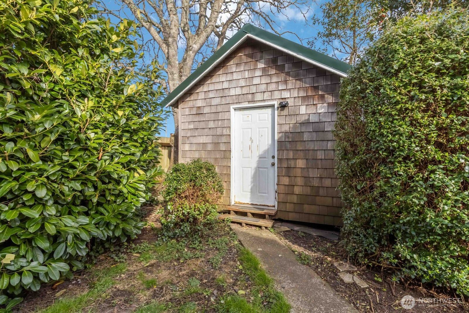 808 Pacific Avenue N, Long Beach, WA 98631