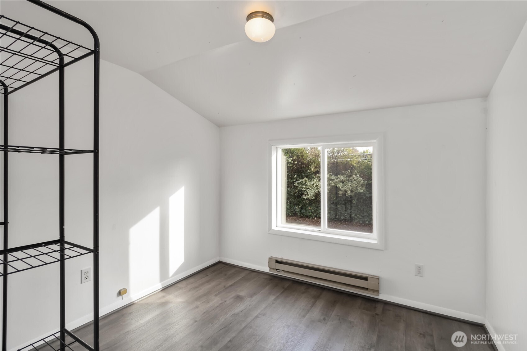 808 Pacific Avenue N, Long Beach, WA 98631