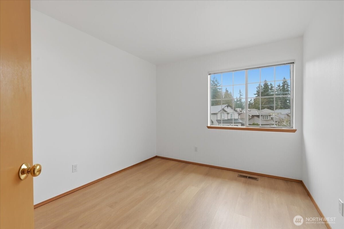 27213 32nd Place S, Auburn, WA 98001