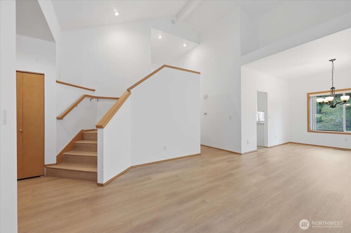 27213 32nd Place S, Auburn, WA 98001